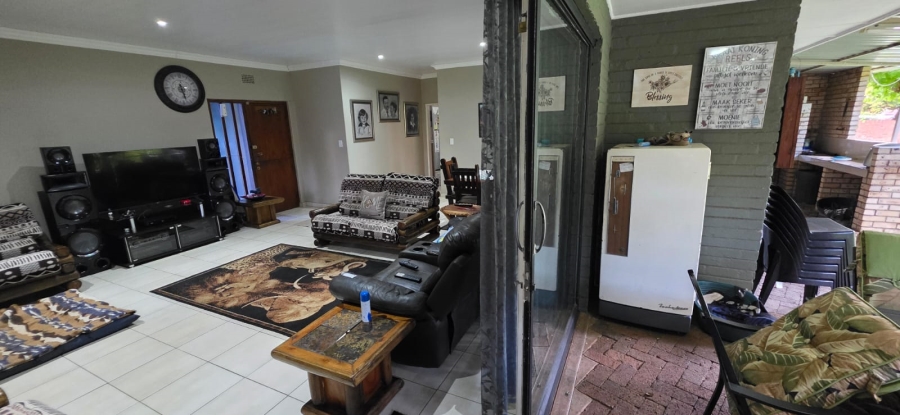 3 Bedroom Property for Sale in Flamwood North West